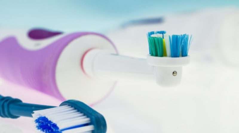 Prednosti navadnih zobnih ščetk