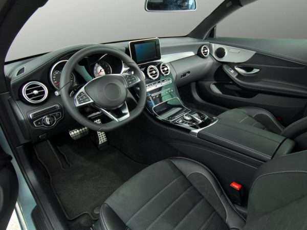 Tekstilne preproge za avto v več barvah in stilih